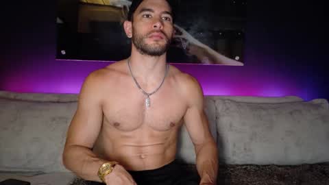 CRHISTIAN online show from 03/31/26, 03:01