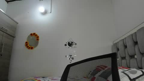 Snapshot of criistal_0 chatting on 06/11/26, 06:39 criistal_0 online show from 06/11/26, 06:39
