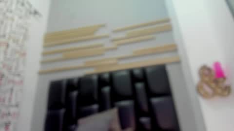 criistal_castro online show from 05/15/26, 12:45