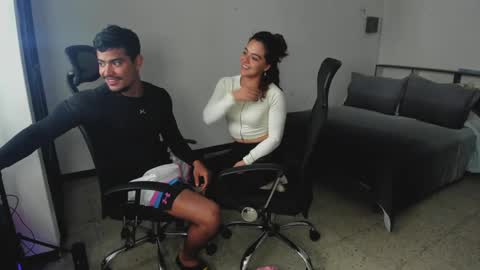 Crimson heart online show from 12/21/24, 08:10