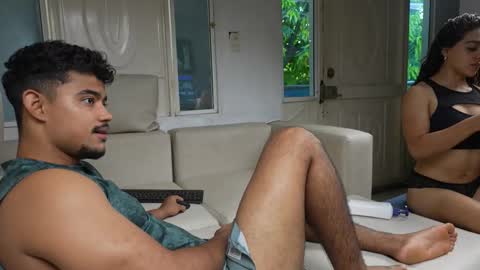 Crimson heart online show from 09/30/25, 01:38