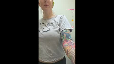 crimsongingerale online show from 04/13/26, 07:19