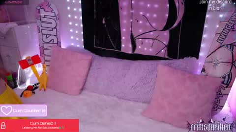 Snapshot of crimsonkitten chatting on 10/11/25, 04:22 Crimson Kitten online show from 10/11/25, 04:22