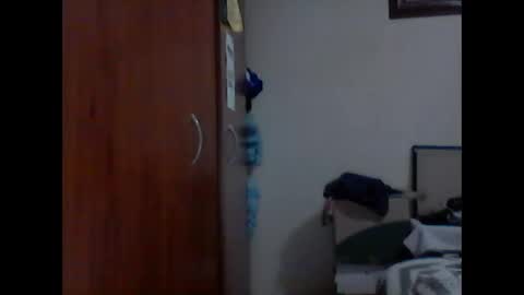 cris2428 online show from 01/17/25, 01:04