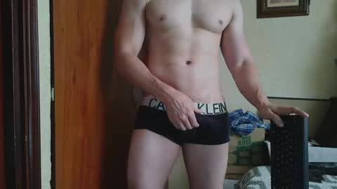 cris2428 online show from 02/19/25, 09:25