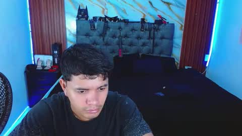 CRISANDMERY online show from 12/02/25, 02:39