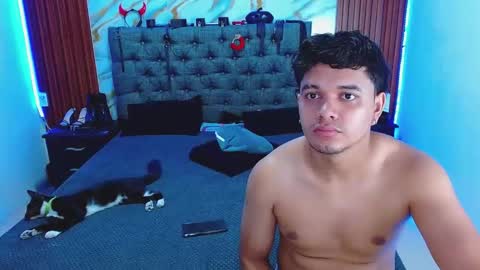 CRISANDMERY online show from 05/27/26, 04:42