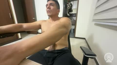 Snapshot of crispin_789 chatting on 04/16/26, 02:01 crispin_789 online show from 04/16/26, 02:01