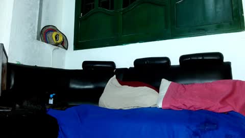 yereimis y jaider  online show from 01/31/25, 05:51