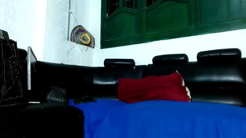 yereimis y jaider  online show from 02/16/25, 03:26