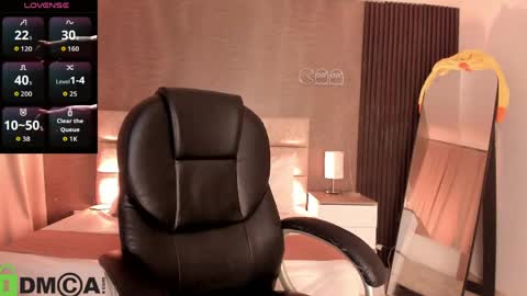 cristal__adams online show from 04/07/26, 12:05