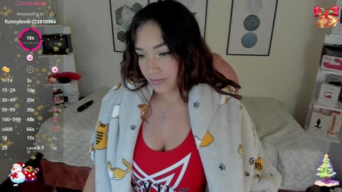 Snapshot of cristal__hot_1 chatting on 12/06/24, 10:16 Cristal online show from 12/06/24, 10:16