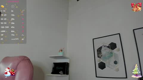 Snapshot of cristal__hot_1 chatting on 12/21/24, 10:39 Cristal online show from 12/21/24, 10:39