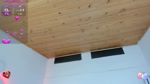 Snapshot of cristal__hot_1 chatting on 02/11/25, 04:01 Cristal online show from 02/11/25, 04:01