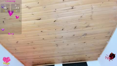 Snapshot of cristal__hot_1 chatting on 02/21/25, 04:18 Cristal online show from 02/21/25, 04:18