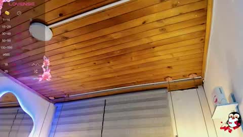 Snapshot of cristal__hot_1 chatting on 09/12/25, 04:01 Cristal online show from 09/12/25, 04:01