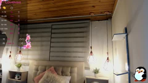 Snapshot of cristal__hot_1 chatting on 09/21/25, 04:03 Cristal online show from 09/21/25, 04:03