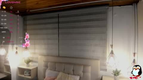 Snapshot of cristal__hot_1 chatting on 10/06/25, 04:10 Cristal online show from 10/06/25, 04:10