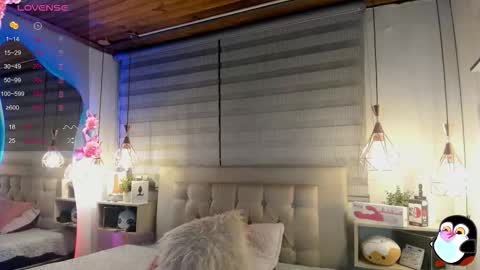 Snapshot of cristal__hot_1 chatting on 10/20/25, 04:02 Cristal online show from 10/20/25, 04:02