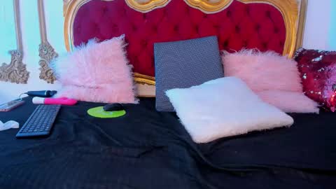 Cristal  online show from 03/03/26, 09:10