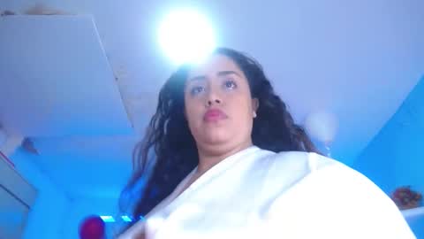 Milena online show from 02/15/26, 07:51