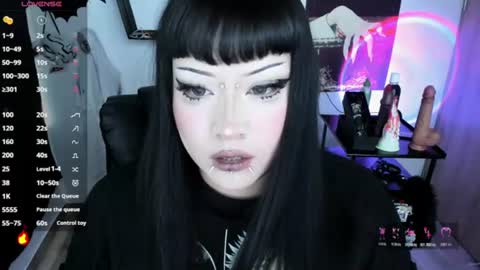Cris online show from 07/16/26, 09:10