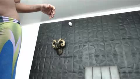 Hanna  online show from 12/29/24, 09:28