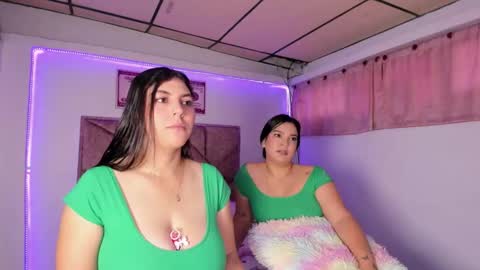 Snapshot of cristal_smith20 chatting on 02/16/26, 01:51 cristal_smith20 online show from 02/16/26, 01:51