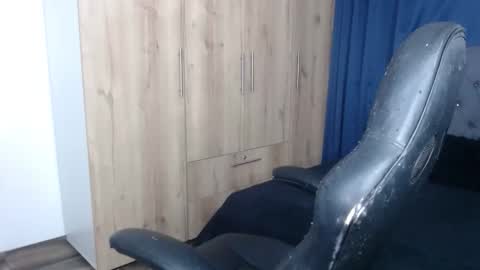 Natalie                      online show from 04/07/26, 02:01