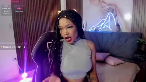 Crystalbroke  online show from 06/12/26, 07:24