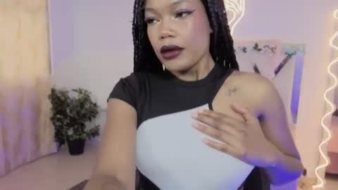 Snapshot of cristalbroke_tay chatting on 07/18/26, 07:28 Crystalbroke online show from 07/18/26, 07:28
