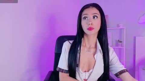 Nicole  Connection time 220pm-910pmCol online show from 01/09/26, 07:37