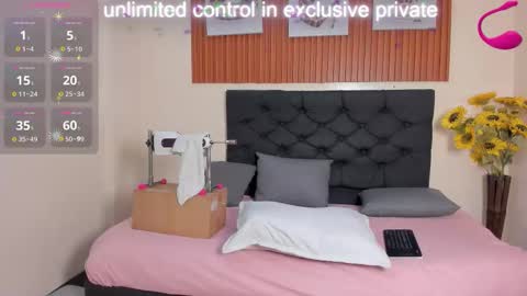 cristale69 online show from 03/26/26, 07:08