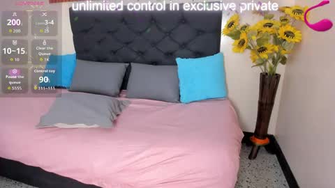 cristale69 online show from 04/14/26, 06:47