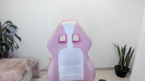 sofia online show from 02/19/26, 05:25