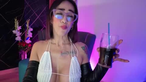cristal miller online show from 05/18/26, 02:45