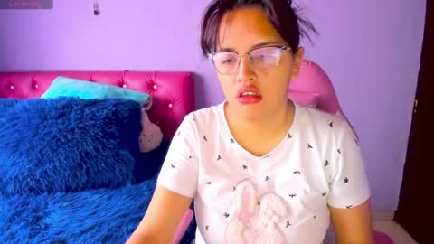 Snapshot of cristaln07 chatting on 02/26/25, 12:14 Natis online show from 02/26/25, 12:14