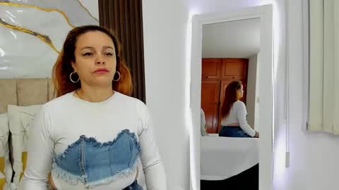 cristal walker online show from 02/05/26, 10:31