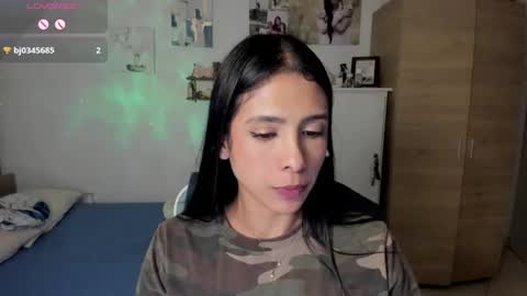 Snapshot of cristamunez chatting on 06/16/26, 02:58 veronika online show from 06/16/26, 02:58