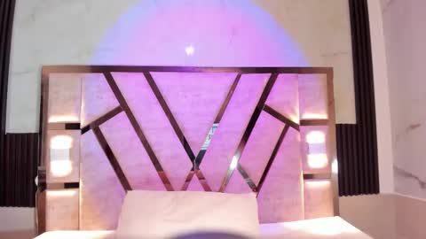 cristin  online show from 01/18/26, 06:23