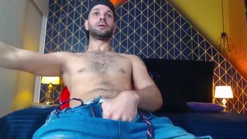 Snapshot of cristian_hot9 chatting on 02/07/25, 05:29 cristian hot9 online show from 02/07/25, 05:29