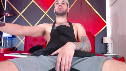 Snapshot of cristian_hot9 chatting on 09/21/25, 04:41 cristian hot9 online show from 09/21/25, 04:41