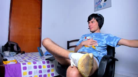 Cristian  online show from 12/23/24, 01:51