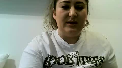 cristina20021991 online show from 01/03/25, 03:44