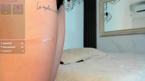 Cris  online show from 04/15/26, 07:58