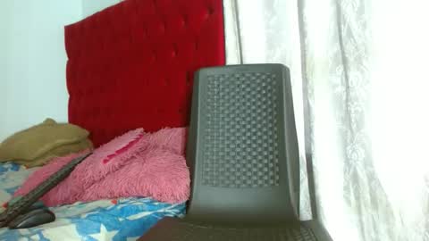 cristinamontiel74 online show from 10/23/25, 03:11