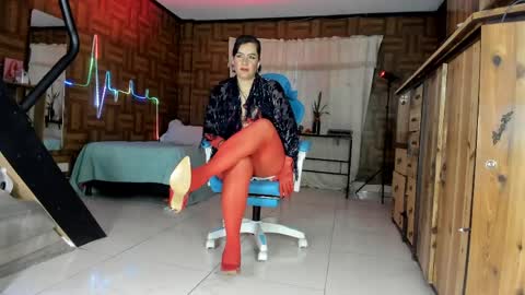 Julieta online show from 06/07/26, 10:46