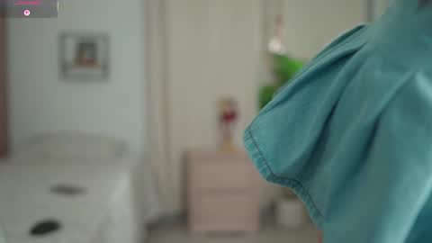 Snapshot of cristinavegas chatting on 11/10/25, 10:25 ....... online show from 11/10/25, 10:25