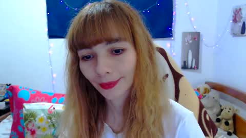 Snapshot of cristinewinter chatting on 03/25/26, 10:21 cristinewinter online show from 03/25/26, 10:21