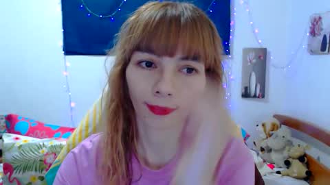 Snapshot of cristinewinter chatting on 04/01/26, 07:42 cristinewinter online show from 04/01/26, 07:42